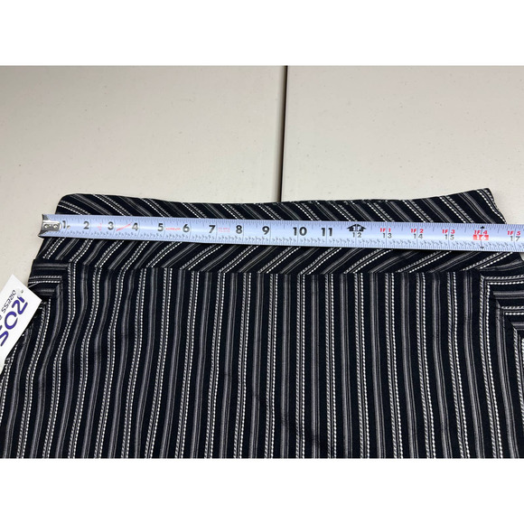 Mixxed26 Women LARGE Black Striped Pencil Straight Stretch Pull On Skirt Bottom - Picture 3 of 9